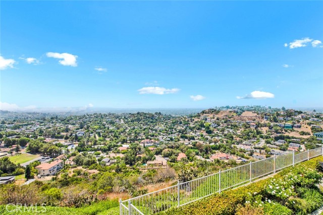 Detail Gallery Image 2 of 38 For 5701 E Rocking Horse Way, Orange,  CA 92869 - 5 Beds | 4 Baths