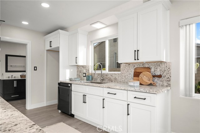 Detail Gallery Image 18 of 63 For 638 N Buttonwood, Anaheim,  CA 92805 - 4 Beds | 3 Baths