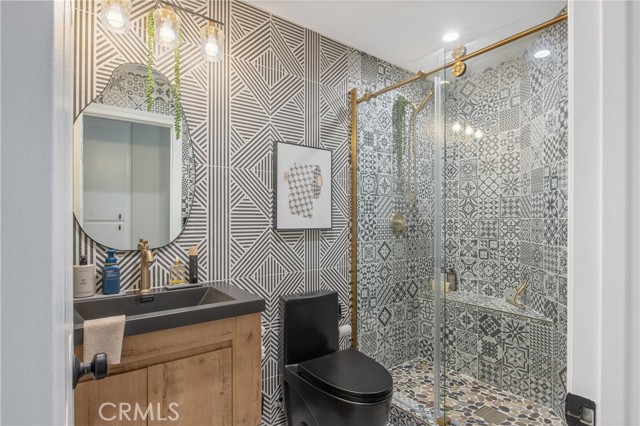 Detail Gallery Image 24 of 51 For 133 Concerto, Oak Park,  CA 91377 - 3 Beds | 3 Baths