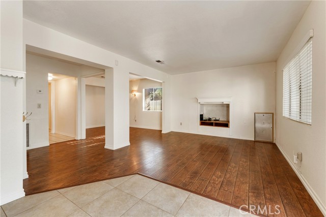 Detail Gallery Image 15 of 32 For 3229 Quarry Rd, Palmdale,  CA 93550 - 5 Beds | 3 Baths