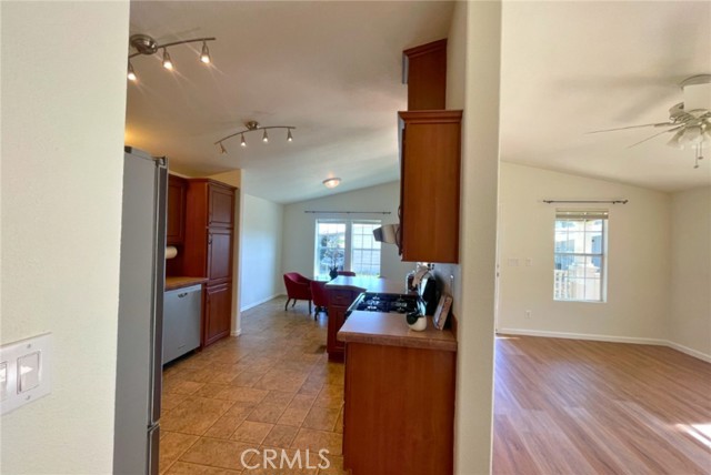 Detail Gallery Image 5 of 38 For 1704 Garnette Dr, San Luis Obispo,  CA 93405 - 3 Beds | 2 Baths