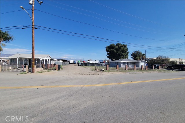 1245 S Washington Avenue, San Bernardino CA: https://media.crmls.org/medias/0074ef7e-e8e7-4e4c-9388-7bee03df20ed.jpg