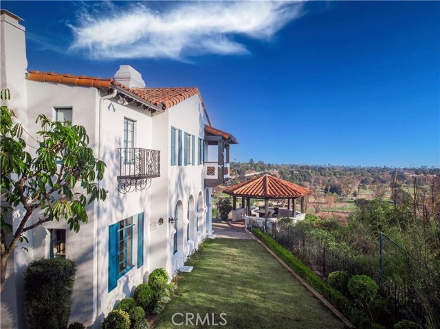 1812 Linda Vista Avenue, Pasadena CA: https://media.crmls.org/medias/00759834-3fee-481a-a38b-2216b411de18.jpg