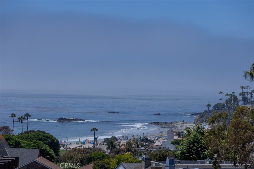 https://media.crmls.org/medias/0076c779-d642-40b8-8c77-770b5e47a128.jpg?preset=X-Large