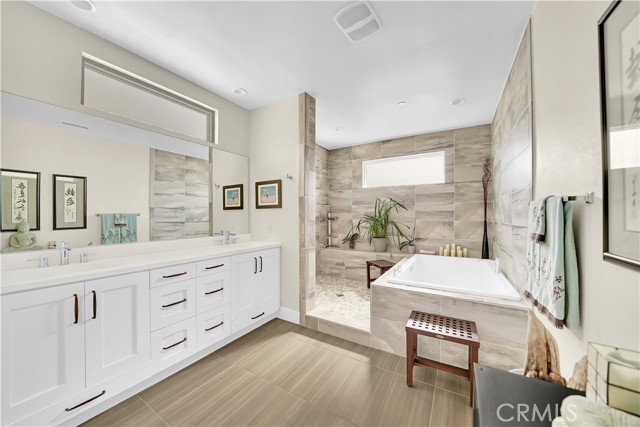 Detail Gallery Image 15 of 38 For 2105 Two Harbors Cir, Costa Mesa,  CA 92627 - 3 Beds | 3/1 Baths