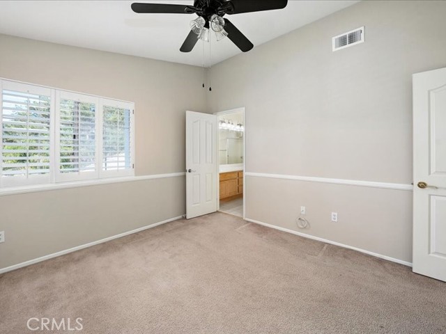 Detail Gallery Image 32 of 45 For 14433 Grandifloras Rd, Canyon Country,  CA 91387 - 4 Beds | 3 Baths