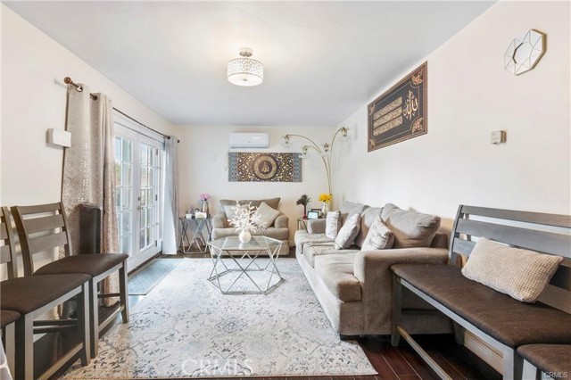 851 Amador Avenue, Ontario CA: https://media.crmls.org/medias/0078c8a6-71be-41b5-bb94-4553fbbee4de.jpg