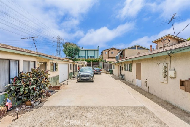 2502 Carnegie Lane, Redondo Beach, California 90278, ,Residential Income,Sold,Carnegie,PW24112058