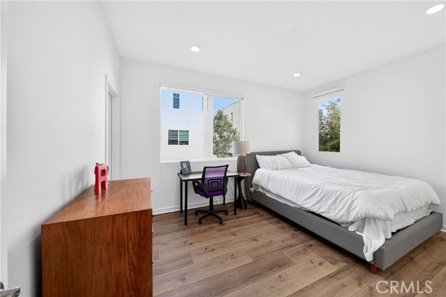 335 Magnet, Irvine CA: https://media.crmls.org/medias/007a00fd-f715-4f34-97d7-0eb8e0c1963c.jpg