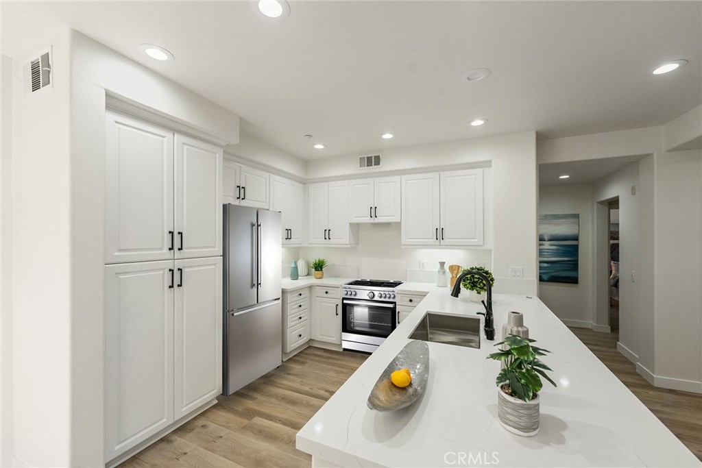 007ada2e Cf6c 40ea 8d24 789c1514208d