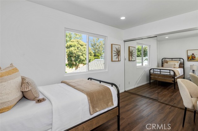 25532 Polaris Lane, Lake Forest CA: https://media.crmls.org/medias/007b32bc-0f5e-470c-a5ce-0d280f38e080.jpg