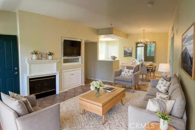 Detail Gallery Image 1 of 14 For 1703 Solvay Aisle #106,  Irvine,  CA 92606 - 1 Beds | 1 Baths