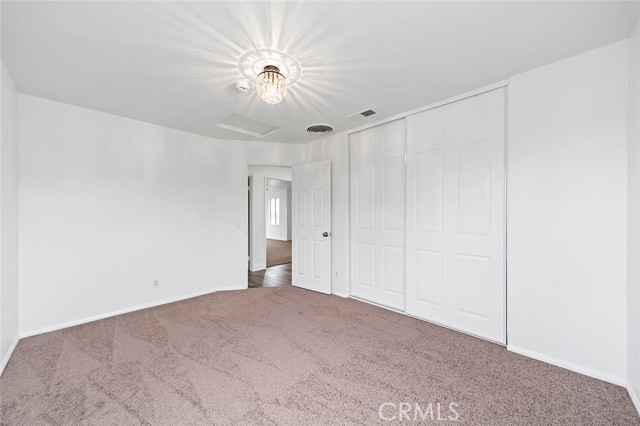 701 Black Oak Circle, Corona CA: https://media.crmls.org/medias/007c1236-7673-45e2-a0af-3ecb5d5ed0f9.jpg