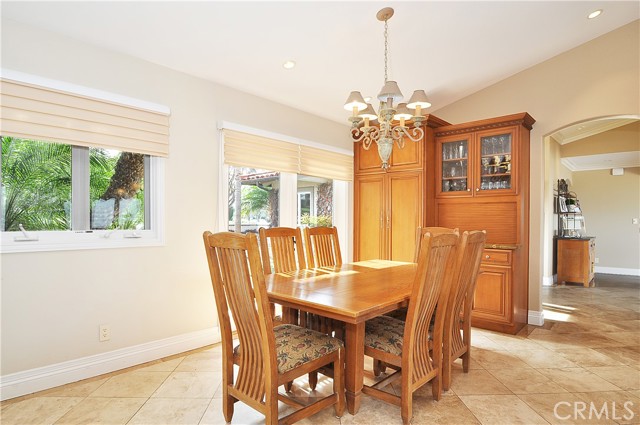 Detail Gallery Image 13 of 26 For 1525 Chelsea Rd, Palos Verdes Estates,  CA 90274 - 4 Beds | 4 Baths