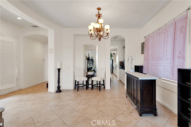 Detail Gallery Image 15 of 64 For 12982 Topsham, Apple Valley,  CA 92308 - 4 Beds | 3/1 Baths