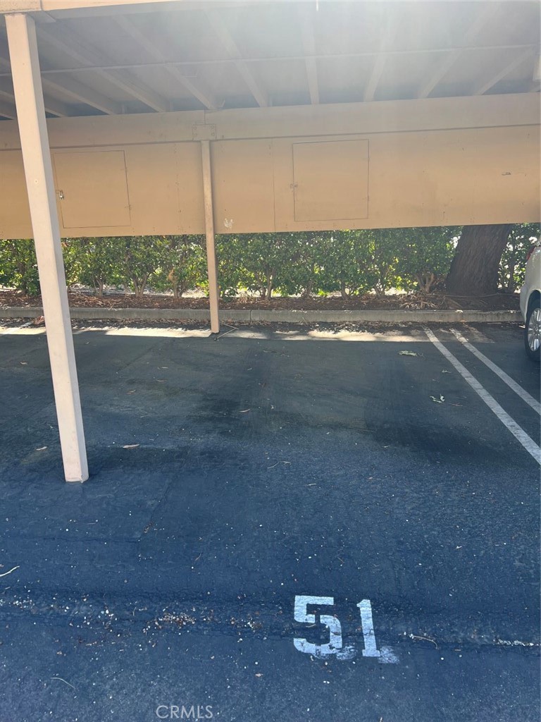 https://media.crmls.org/medias/007d4397-7ebf-474d-836d-d618f749153d.jpg?preset=X-Large