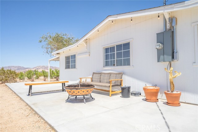 Detail Gallery Image 3 of 58 For 290 Bluegrass Rd, Twentynine Palms,  CA 92277 - 2 Beds | 1 Baths