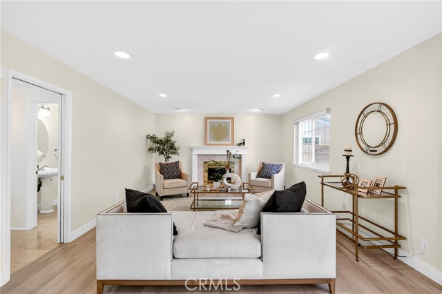 Detail Gallery Image 19 of 69 For 12525 Semora St, Cerritos,  CA 90703 - 4 Beds | 2/1 Baths