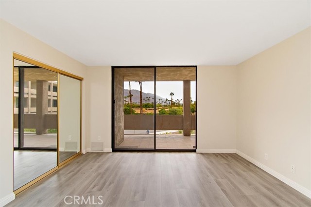 1660 S La Reina Way #2D, Palm Springs, CA 92264