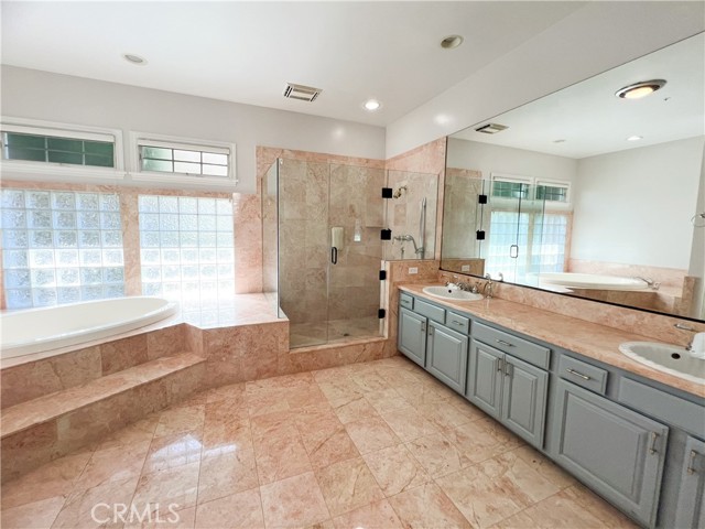 270 W Lemon Avenue, Arcadia CA: https://media.crmls.org/medias/00800768-7836-48c2-a1d1-231cfefd630e.jpg