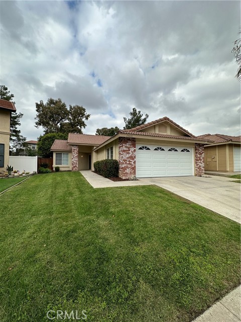 Image 3 for 19229 White Dove Ln, Riverside, CA 92508