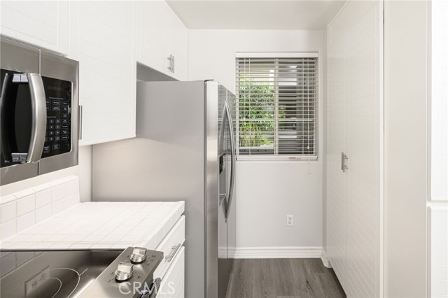 2253 Martin #111, Irvine, CA, 92612 2253 Martin #111, Irvine, CA, 92612