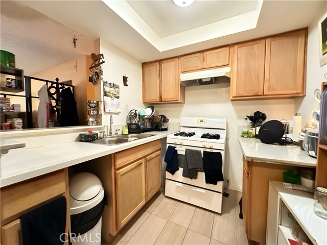 Detail Gallery Image 4 of 17 For 600 W 3rd St #A109,  Santa Ana,  CA 92701 - 2 Beds | 1 Baths