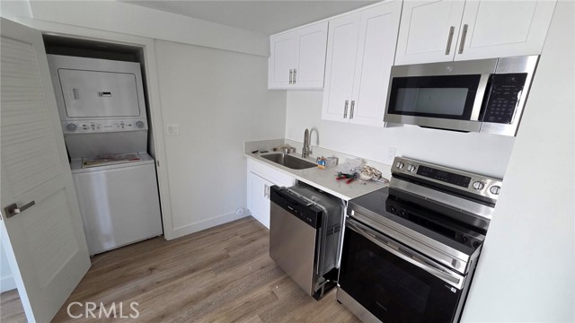 Detail Gallery Image 4 of 8 For 988 El Camino #105,  Costa Mesa,  CA 92626 - 1 Beds | 1 Baths