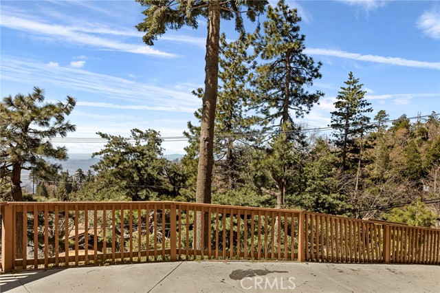 Detail Gallery Image 11 of 41 For 26568 Valley View Dr, Rimforest,  CA 92378 - 3 Beds | 2 Baths