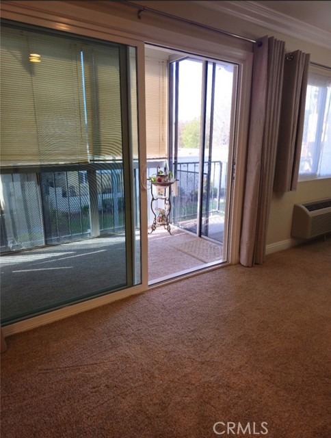 Detail Gallery Image 4 of 11 For 3015 via Buena #C,  Laguna Woods,  CA 92637 - 2 Beds | 2 Baths