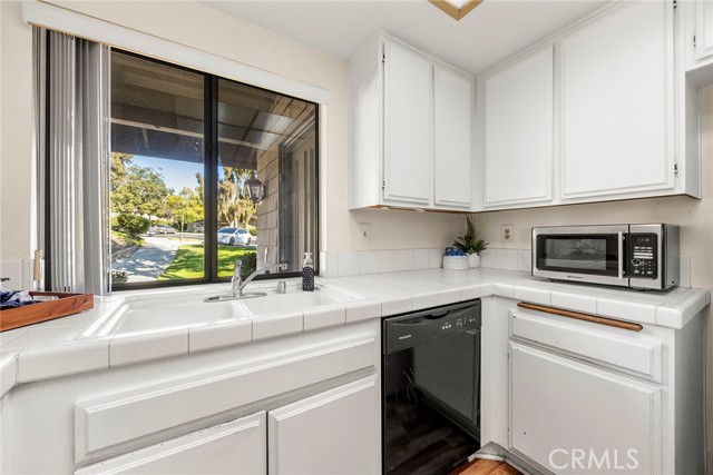 Detail Gallery Image 11 of 39 For 15930 Alta Vista Dr 613c,  La Mirada,  CA 90638 - 2 Beds | 2 Baths