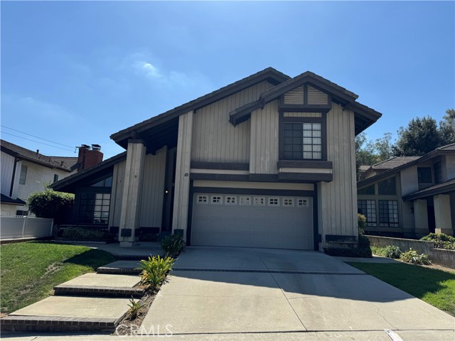 10 Trail Ridge Circle, Phillips Ranch, CA 91766