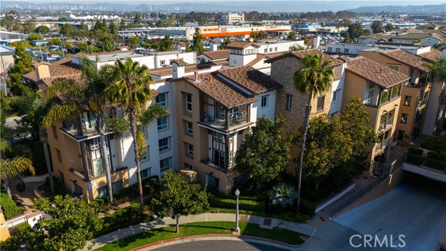 13031 Villosa Place, Playa Vista CA: https://media.crmls.org/medias/00861207-621b-461d-a0f0-a4ac29d4eade.jpg