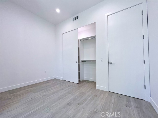 95 harkness Avenue, Pasadena CA: https://media.crmls.org/medias/008657a3-40f7-4d60-a944-3872c336f6da.jpg