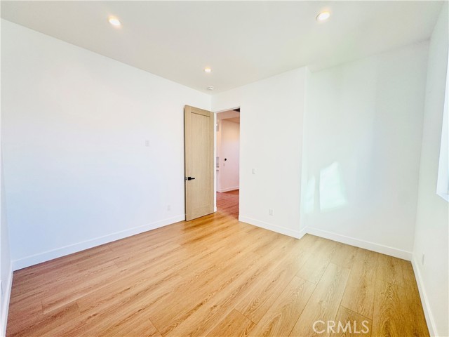 Detail Gallery Image 16 of 18 For 6858 Aura Ave, Reseda,  CA 91335 - 2 Beds | 1 Baths