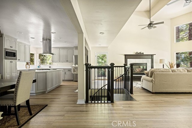 28670 Shenandoah Drive, Lake Arrowhead, CA 92352