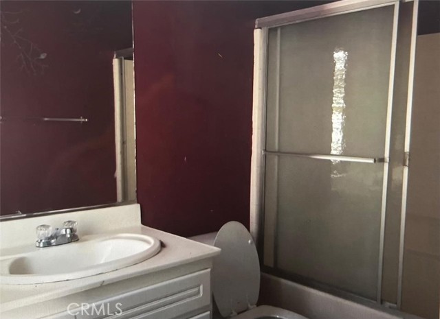 Detail Gallery Image 7 of 12 For 10760 Elm Cir, Stanton,  CA 90680 - 4 Beds | 3/1 Baths
