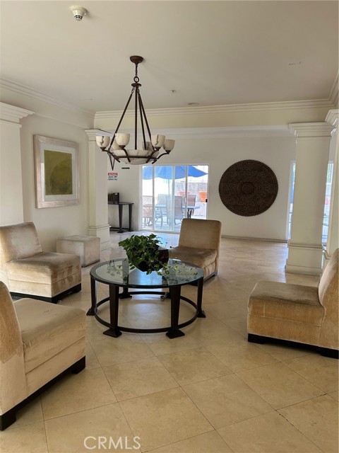 Detail Gallery Image 5 of 19 For 9610 Zelzah #110,  Northridge,  CA 91325 - 3 Beds | 3 Baths