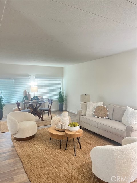 260 N Lyon ave, Hemet CA: https://media.crmls.org/medias/00891172-1a01-4f45-a705-0ab525c34162.jpg