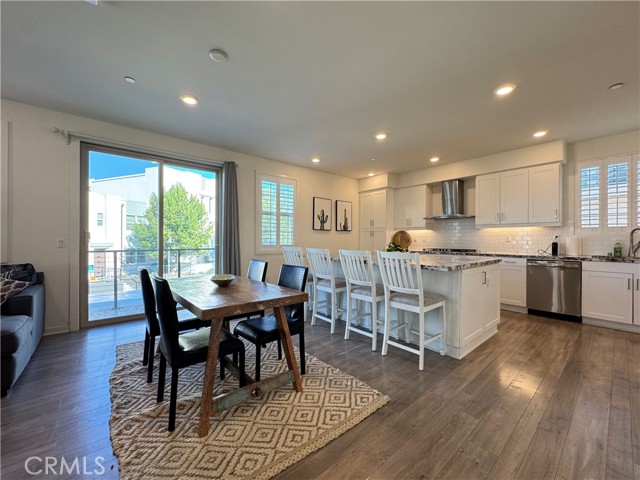 Detail Gallery Image 10 of 43 For 129 Cadence, Irvine,  CA 92618 - 3 Beds | 3/1 Baths