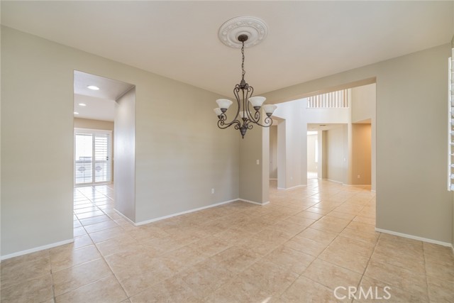 Detail Gallery Image 15 of 70 For 3675 Sunmeadow St, Corona,  CA 92881 - 6 Beds | 4 Baths