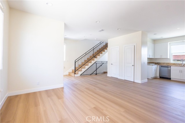 Image 6 of 25 For 1042 San Juan Street