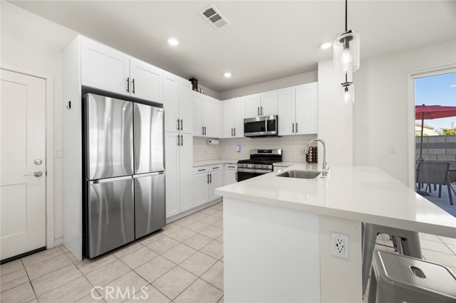 3720 S Allston Paseo, Ontario CA: https://media.crmls.org/medias/008a93a6-e2e2-4c5d-8626-b80fb37cf172.jpg
