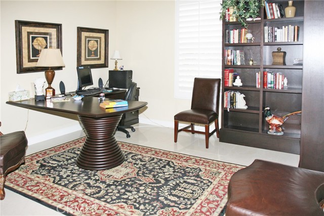 6386 Silent Harbor Drive, Huntington Beach CA: https://media.crmls.org/medias/008ac1d7-5c03-4016-a8f2-9274240d953c.jpg
