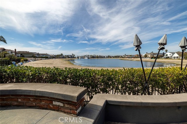Detail Gallery Image 30 of 36 For 16961 Coral Cay Ln, Huntington Beach,  CA 92649 - 6 Beds | 6 Baths