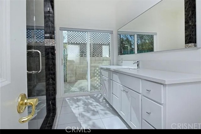 Detail Gallery Image 13 of 20 For 4406 Medley Pl, Encino,  CA 91316 - 4 Beds | 2/1 Baths