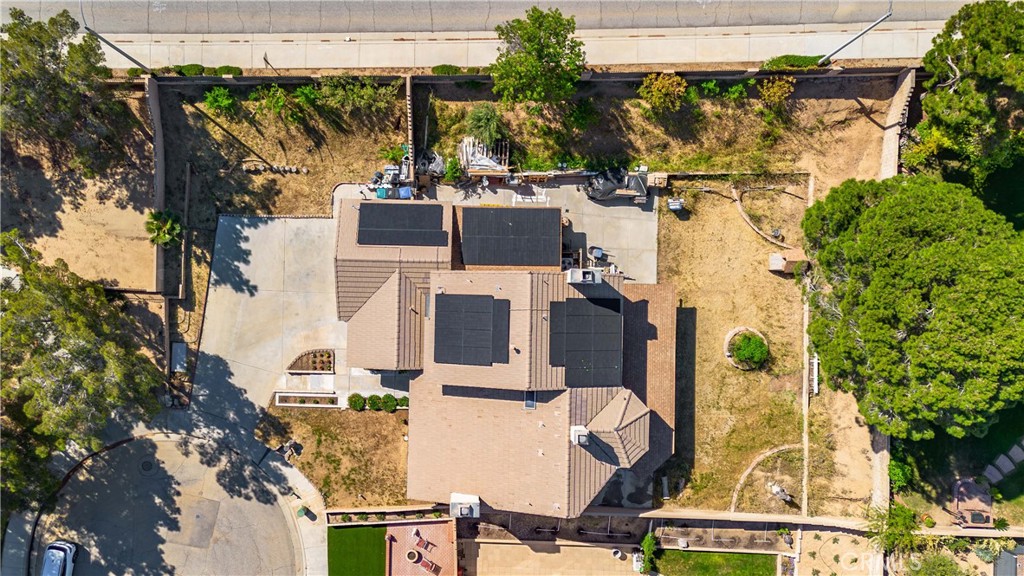 https://media.crmls.org/medias/008b991f-3717-4b87-a71c-a62cdb68a66a.jpg?preset=X-Large