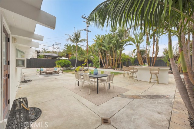 9 W Avenida Cornelio, San Clemente CA: https://media.crmls.org/medias/008bfa9d-feb3-4bc1-9135-631c893d060f.jpg