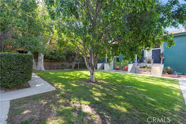11107 Arminta Street, Sun Valley CA: https://media.crmls.org/medias/008c075b-18ca-4b81-a292-5917011ef418.jpg