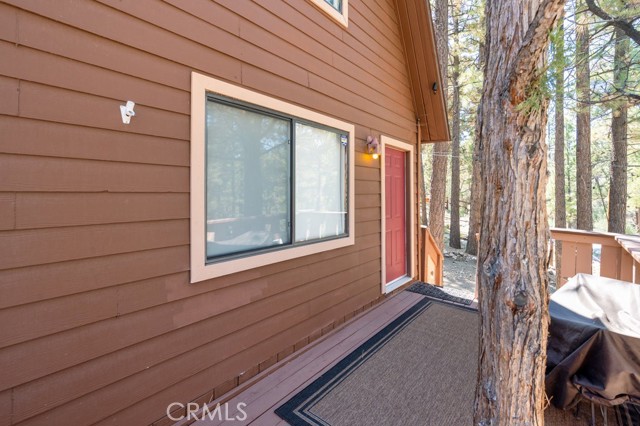 Detail Gallery Image 5 of 32 For 320 Hilltop Ln, Big Bear City,  CA 92314 - 2 Beds | 2 Baths